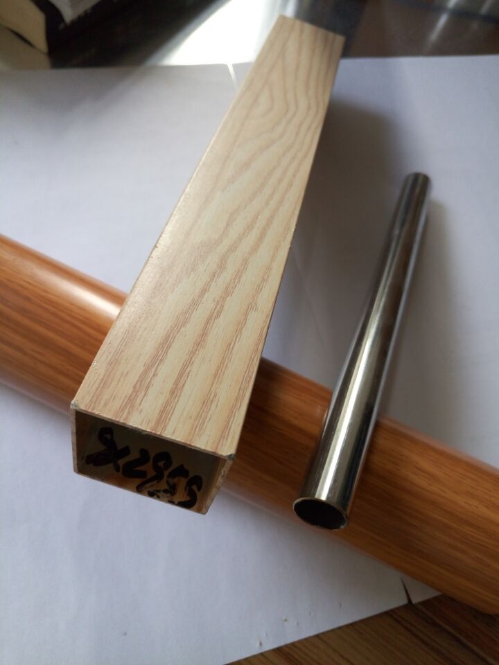 木纹色铝四方管